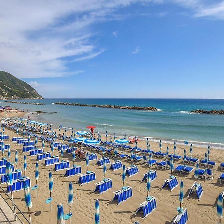 Nice Apartment In Moneglia With Kitchen Exterior photo
