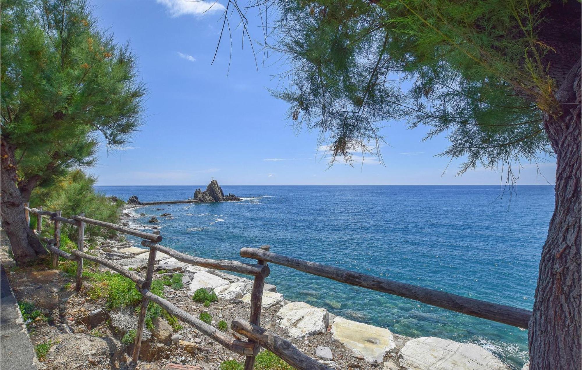Nice Apartment In Moneglia With Kitchen Exterior photo